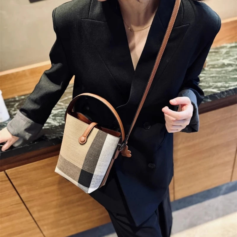 Luxury Brand Designer Bucket Handbag Women Shoulder Crossbody Bag 2024 Ladies Soft Fashion Messenger Bag Casual Trends Tote Bag